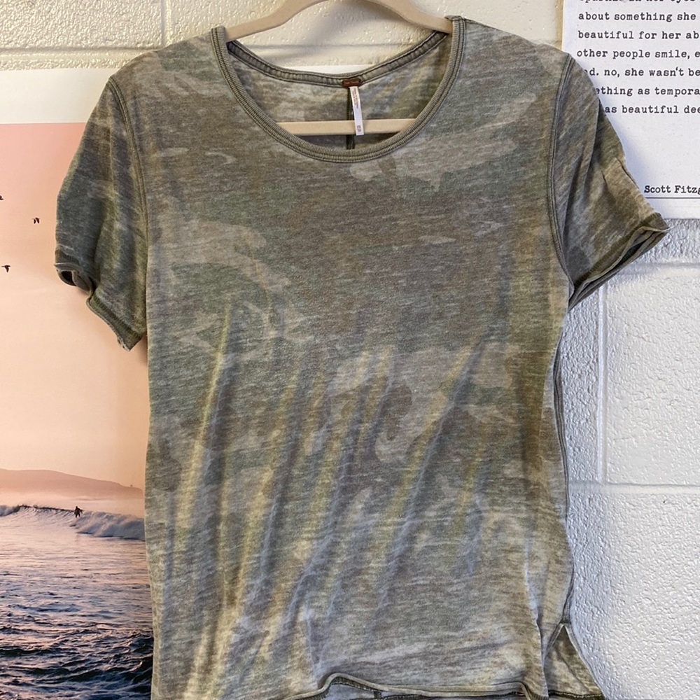 FREE PEOPLE FADED CAMO TEE